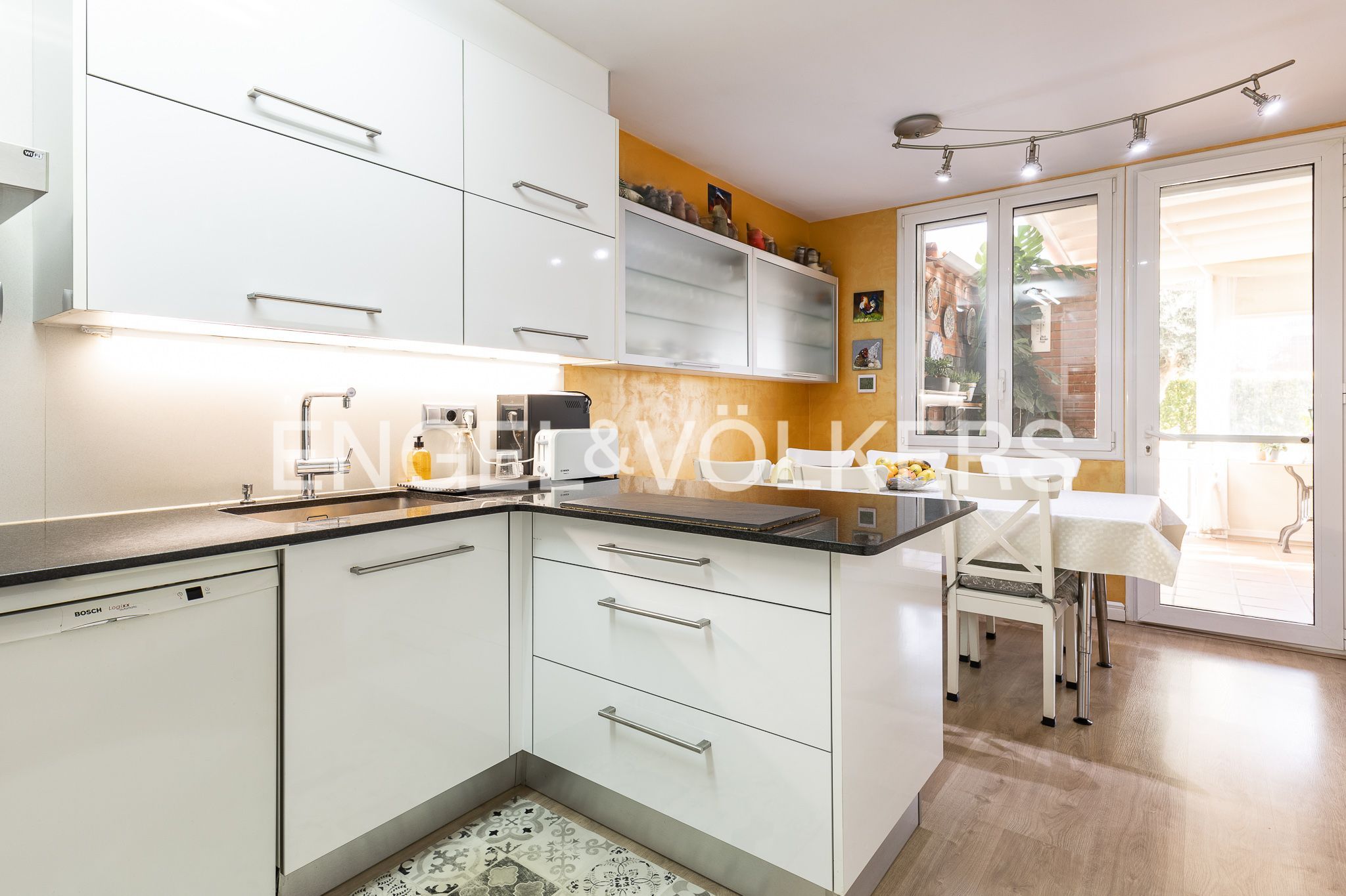 Kitchen of House or chalet for sale in Argentona  with Heating, Private garden and Parquet flooring