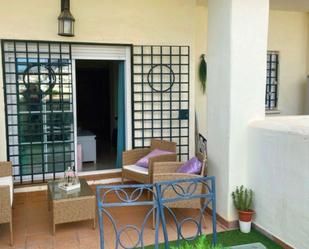 Terrassa de Apartament en venda en Benalmádena amb Aire condicionat, Calefacció i Jardí privat