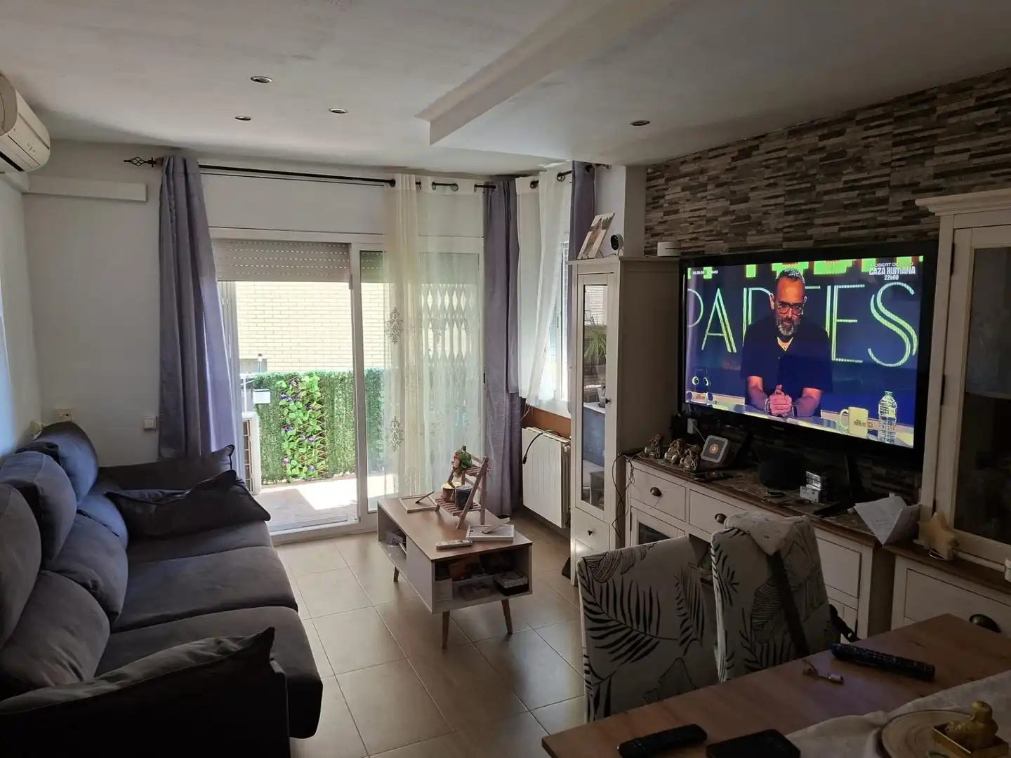 Sala d'estar de Apartament en venda en Calafell amb Terrassa i Balcó