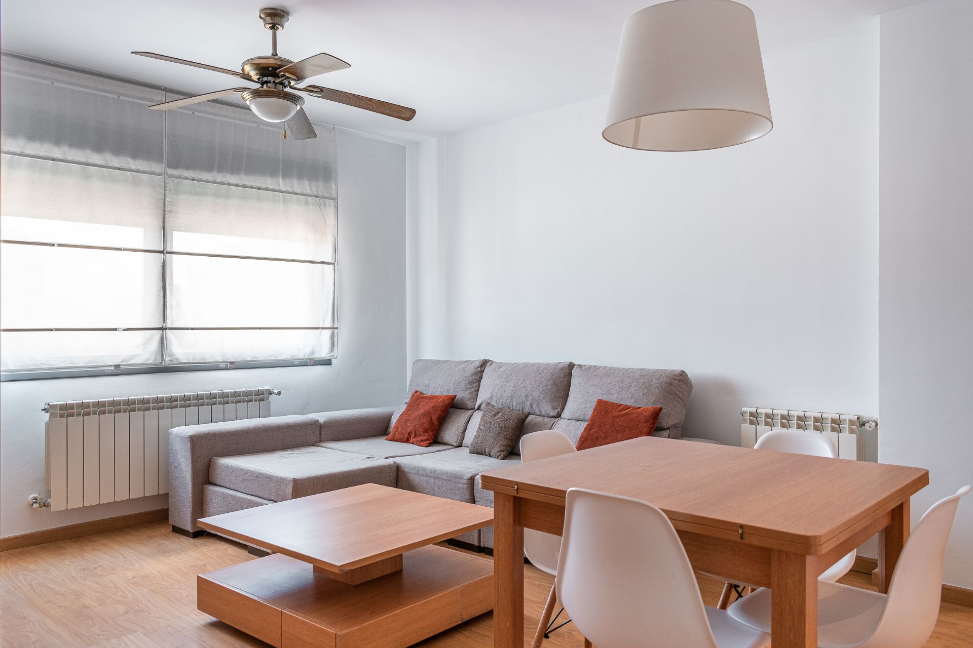 Sala d'estar de Pis en venda en Ciudad Real Capital amb Calefacció, Terrassa i Traster