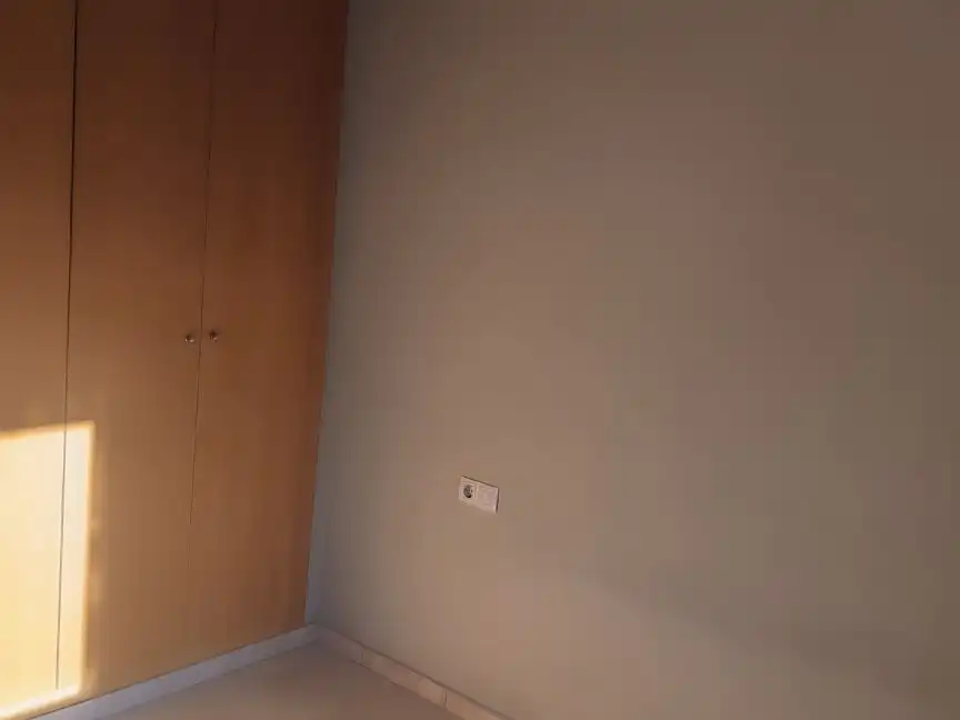 Schlafzimmer von Wohnung zum Verkauf in Camas mit Klimaanlage