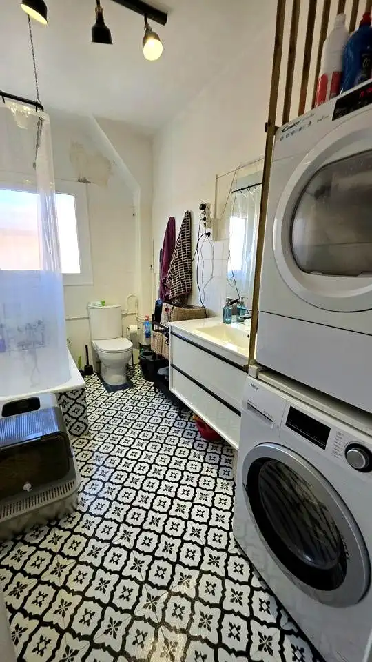 Baño de Piso en venta en Terrassa con Aire acondicionado, Trastero y Balcón