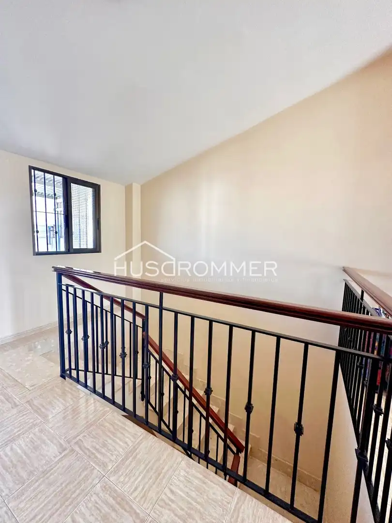 Houses for sale in calvario, El Pilar