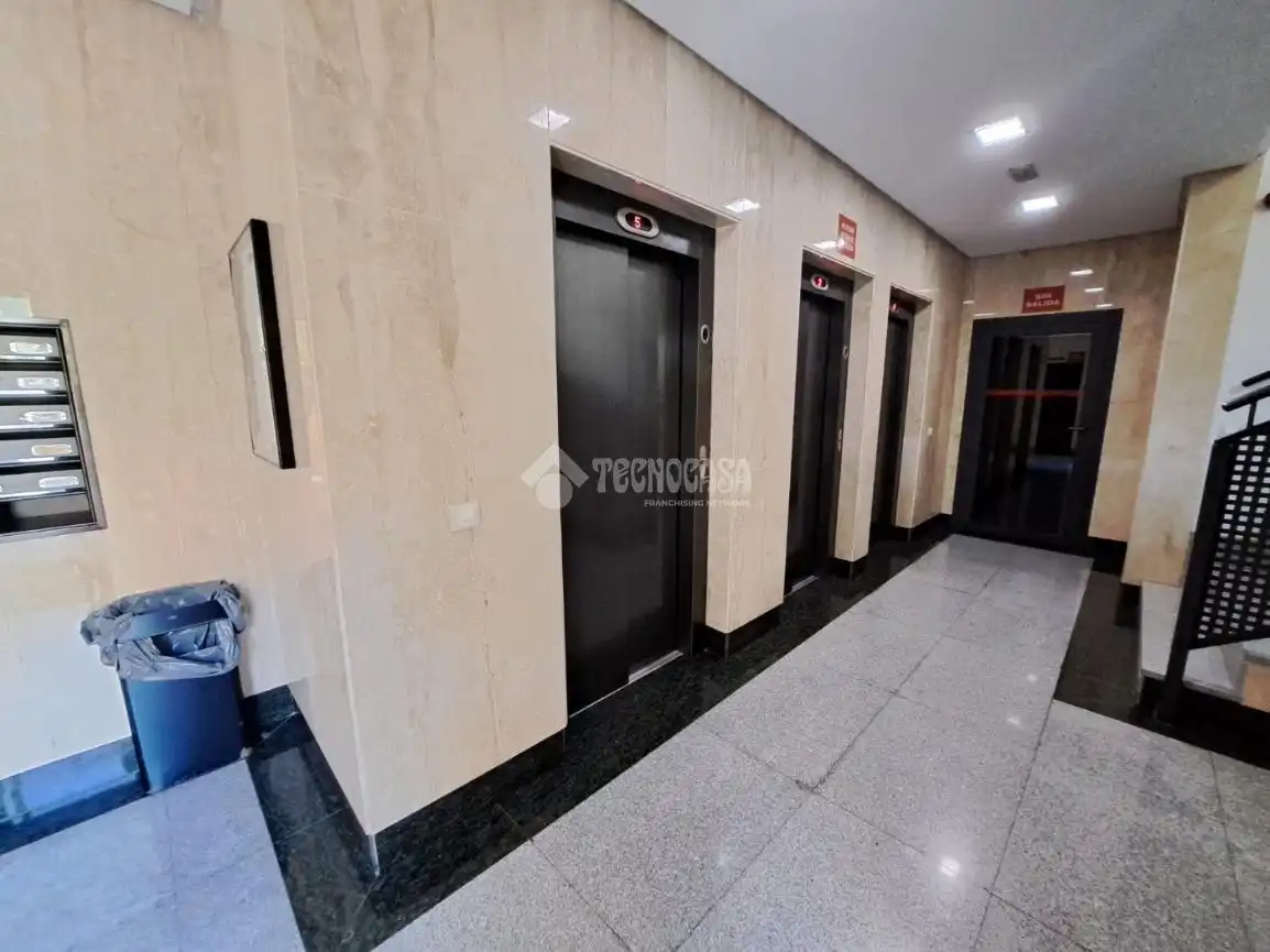 Flat for sale in Parla  with Air Conditioner, Heating and Parquet flooring