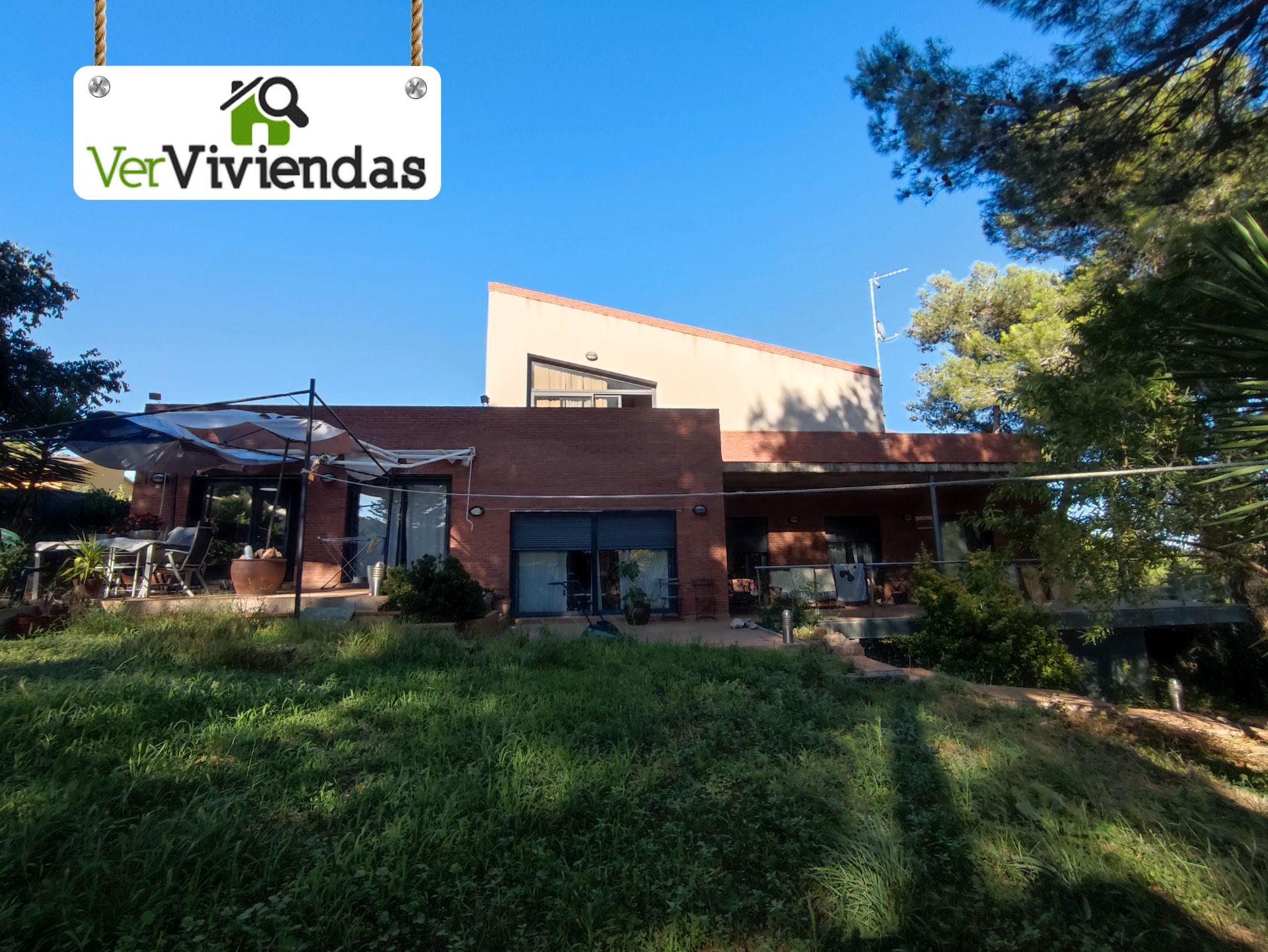 Jardí de Casa o xalet en venda en Begues amb Aire condicionat, Calefacció i Jardí privat