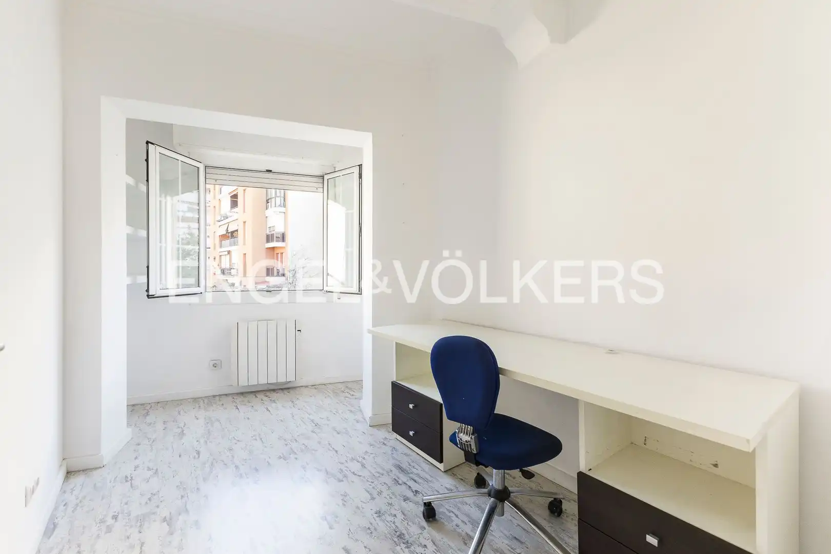 Habitación de Ático en venta en Barcelona con Calefacción, Terraza y Balcón