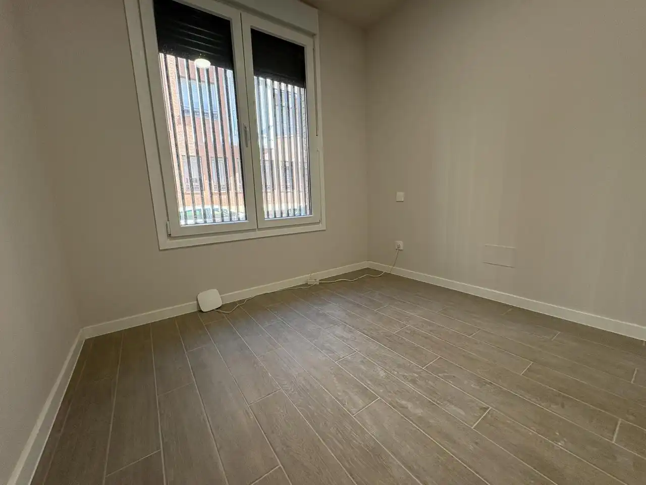 Schlafzimmer von Erdgeschoss zur Miete in Torrejón de Ardoz mit Abstellraum und Gemeinschaftspool