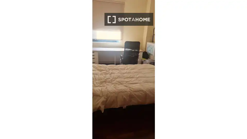 Habitación de Piso para compartir en Vigo  con Aire acondicionado, Terraza y Amueblado