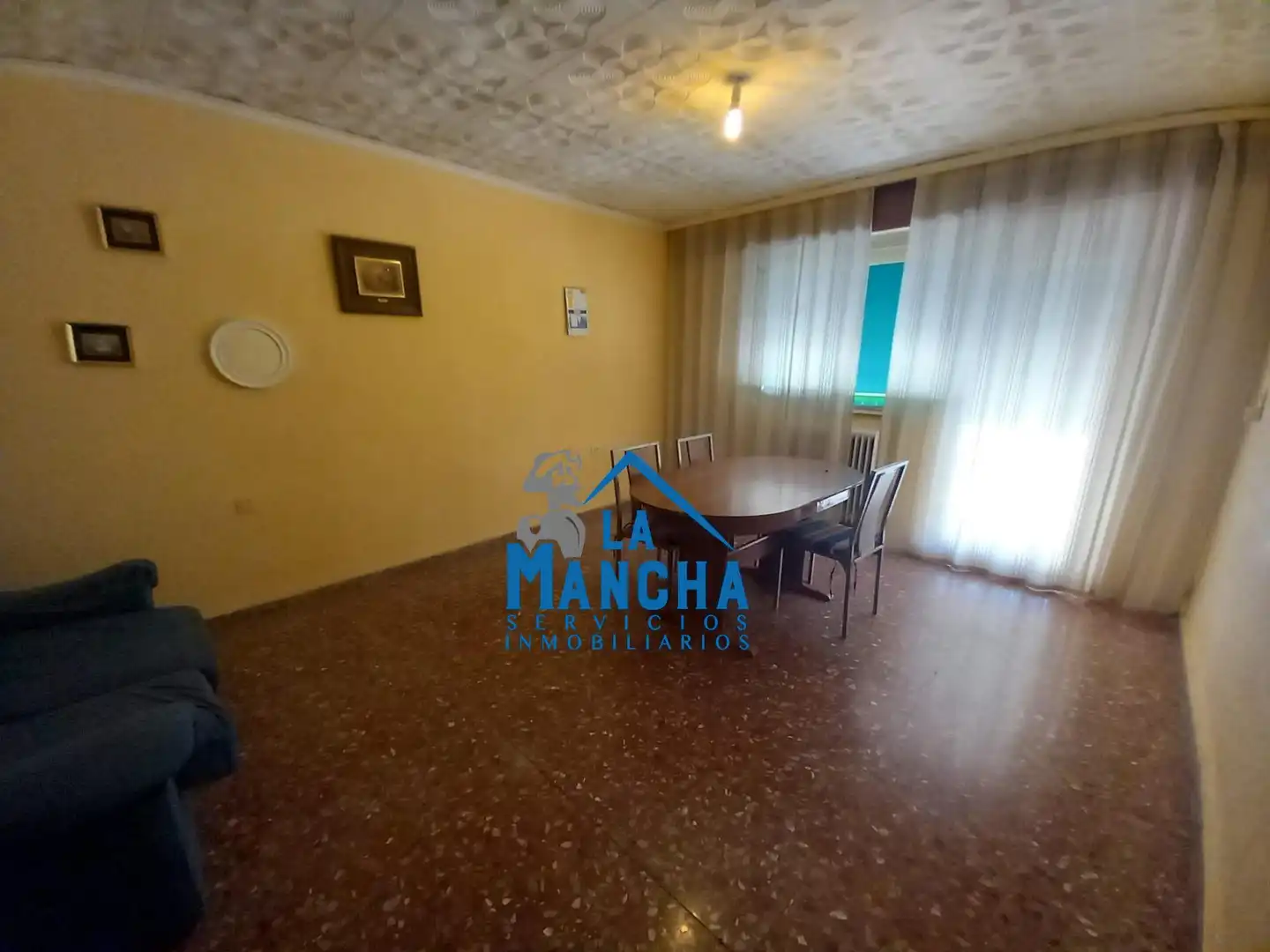 Living room of Flat for sale in Albacete  with Storage room and Balcony