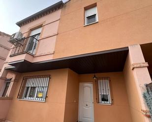 Vista exterior de Casa o xalet en venda en Villamiel de Toledo amb Aire condicionat, Calefacció i Terrassa