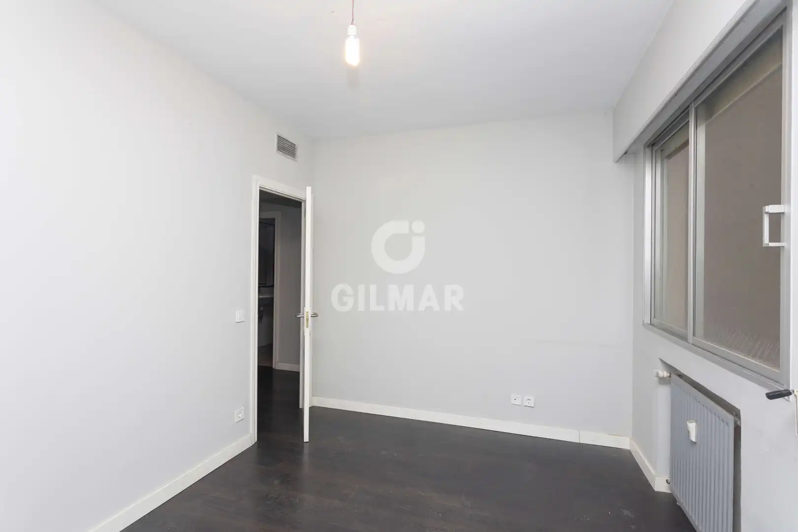 Habitación de Piso en venta en Madrid con Calefacción