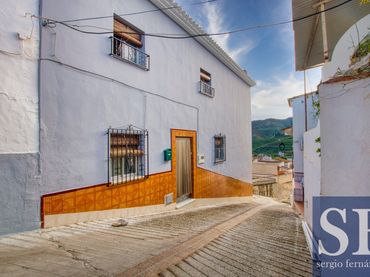 Adossat en venda a Benamargosa