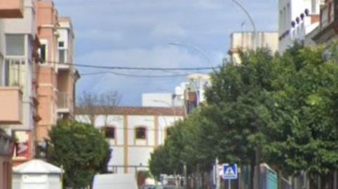 Foto 3 de Piso en venta en Santa Bárbara - Ciudad Deportiva, La Línea de la Concepción