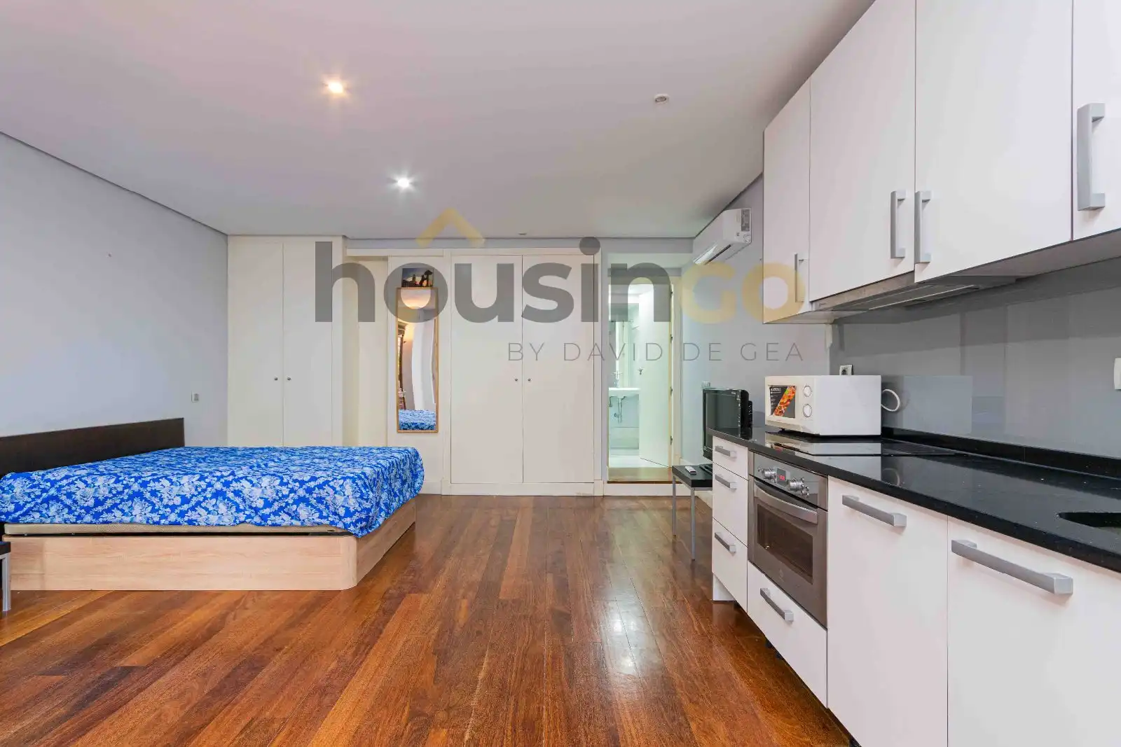 Exterior view of Study for rent in Madrid  with Air Conditioner, Heating and Furnished