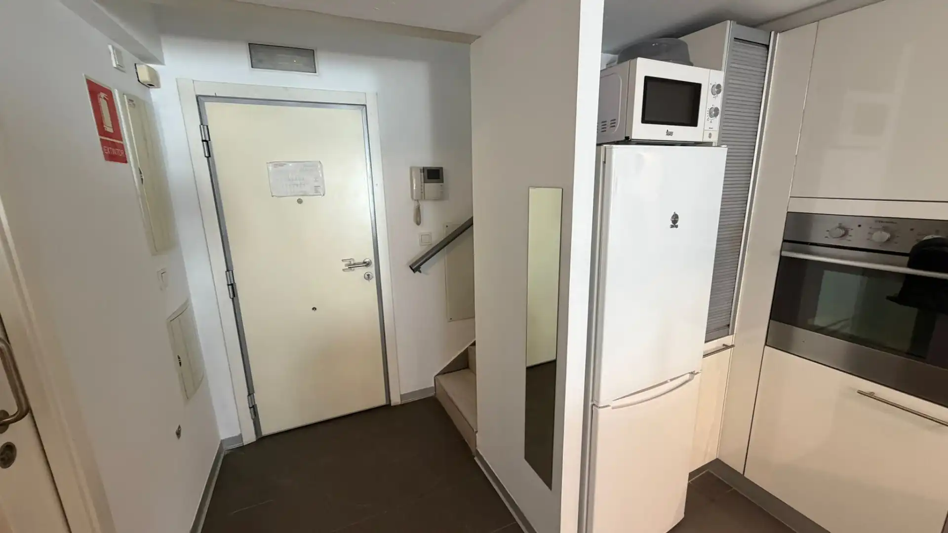 Wohnung zur Miete in Valencia mit Klimaanlage, Heizung und Parkett