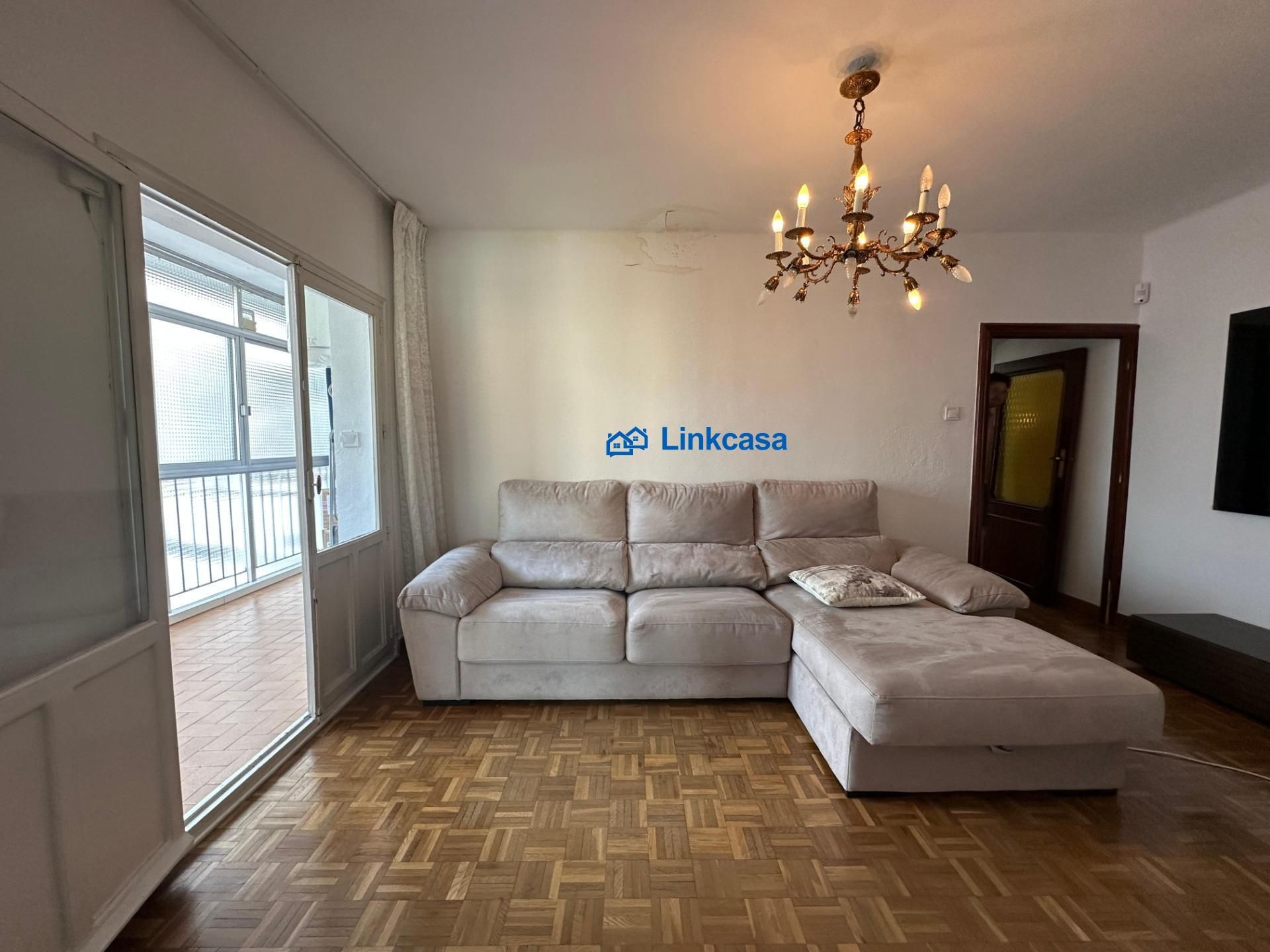 Living room of Flat for sale in  Madrid Capital  with Heating and Terrace