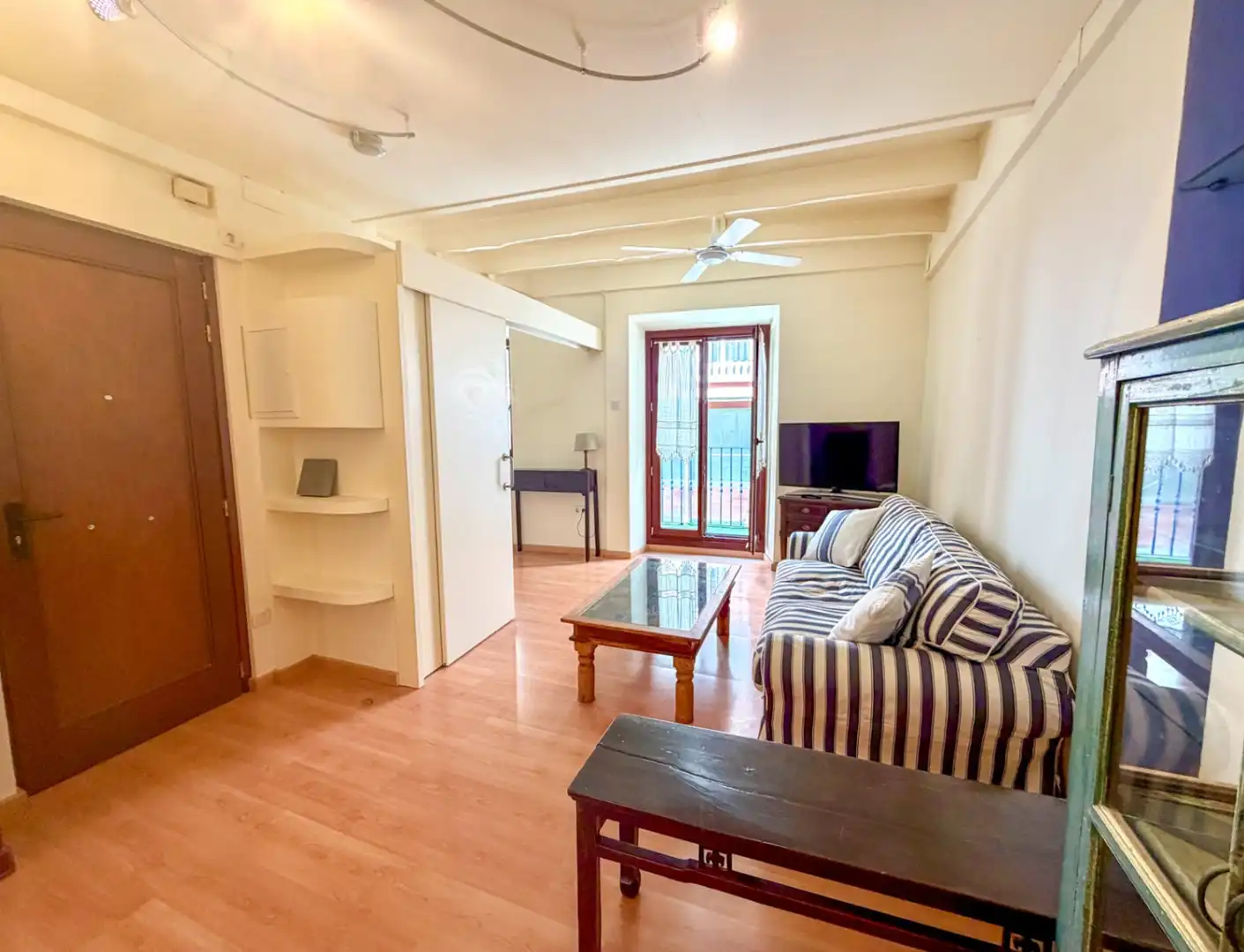 Living room of Flat for sale in Sitges  with Air Conditioner, Heating and Terrace