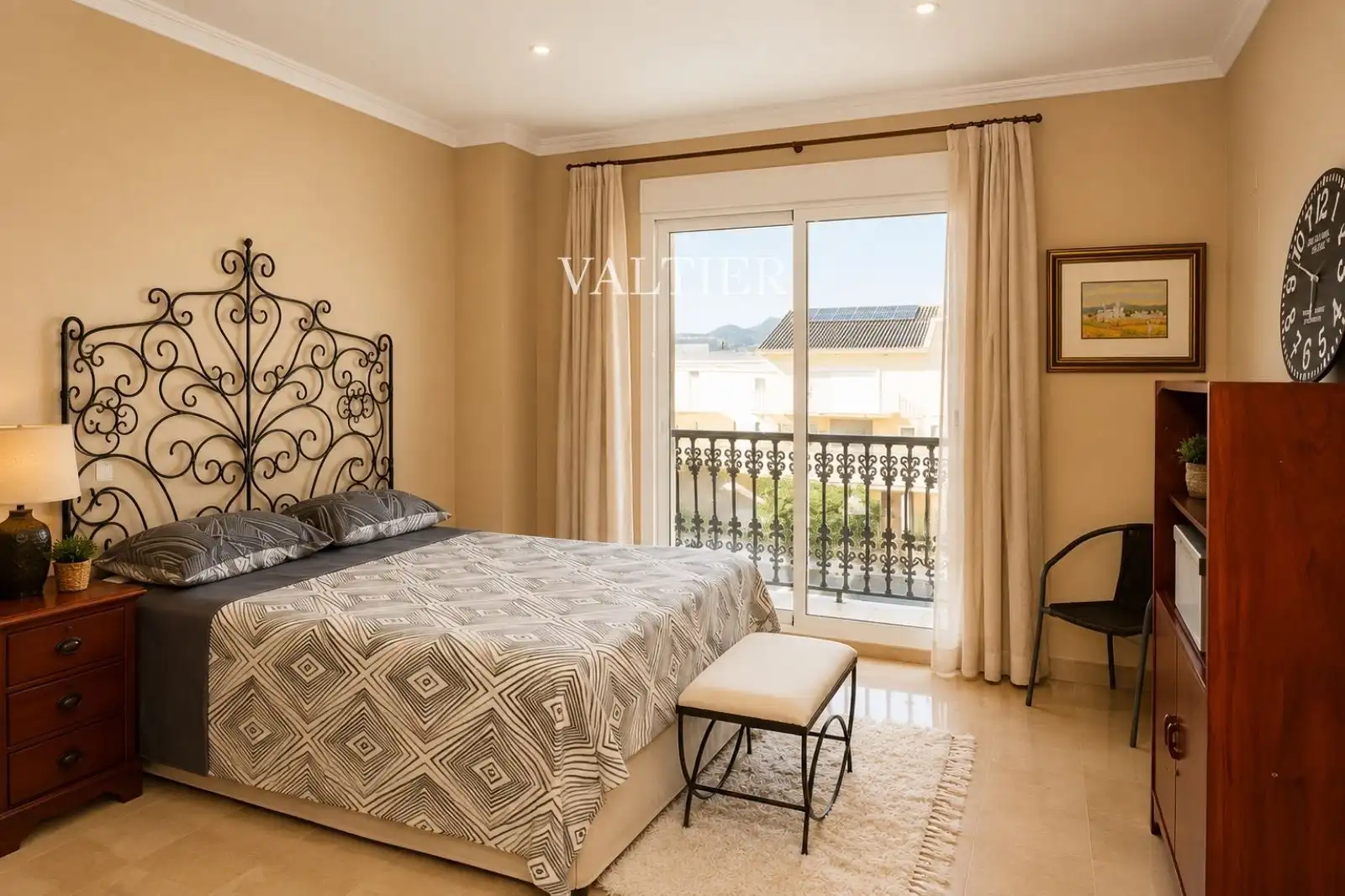 Dormitori de Casa o xalet en venda en Almoines amb Aire condicionat, Terrassa i Moblat