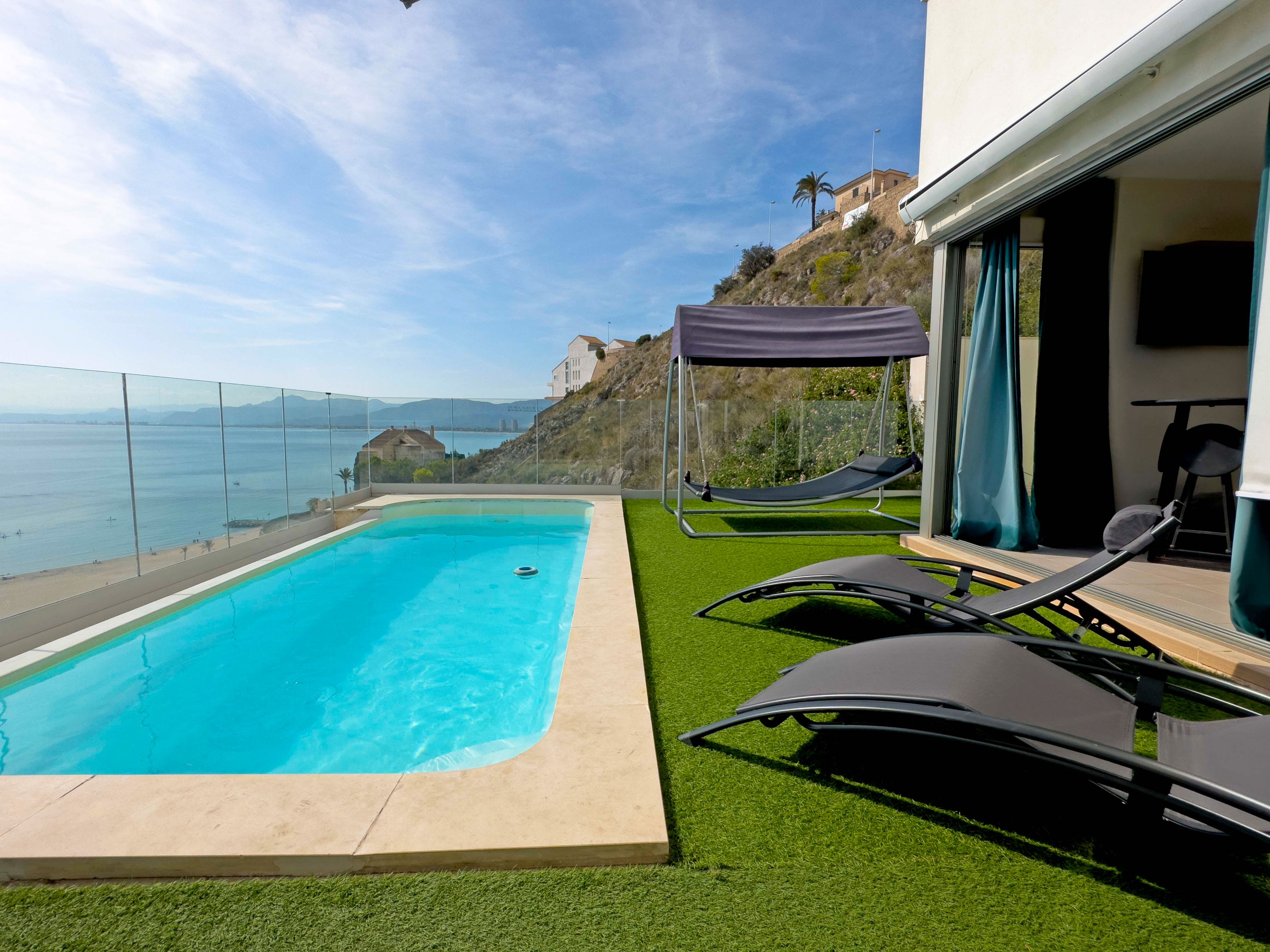 Swimming pool of Country house to rent in Cullera  with Air Conditioner, Heating and Private garden