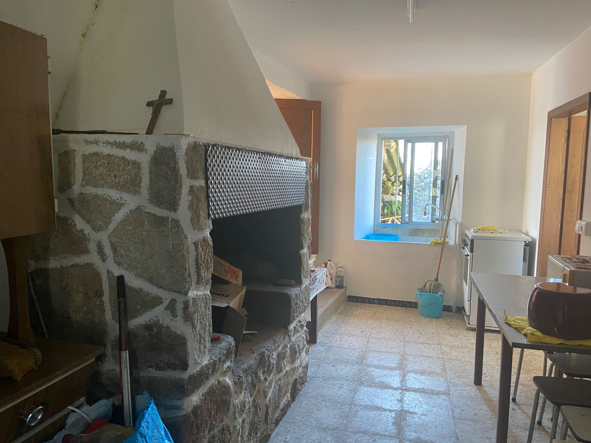 Cuina de Finca rústica en venda en Dozón