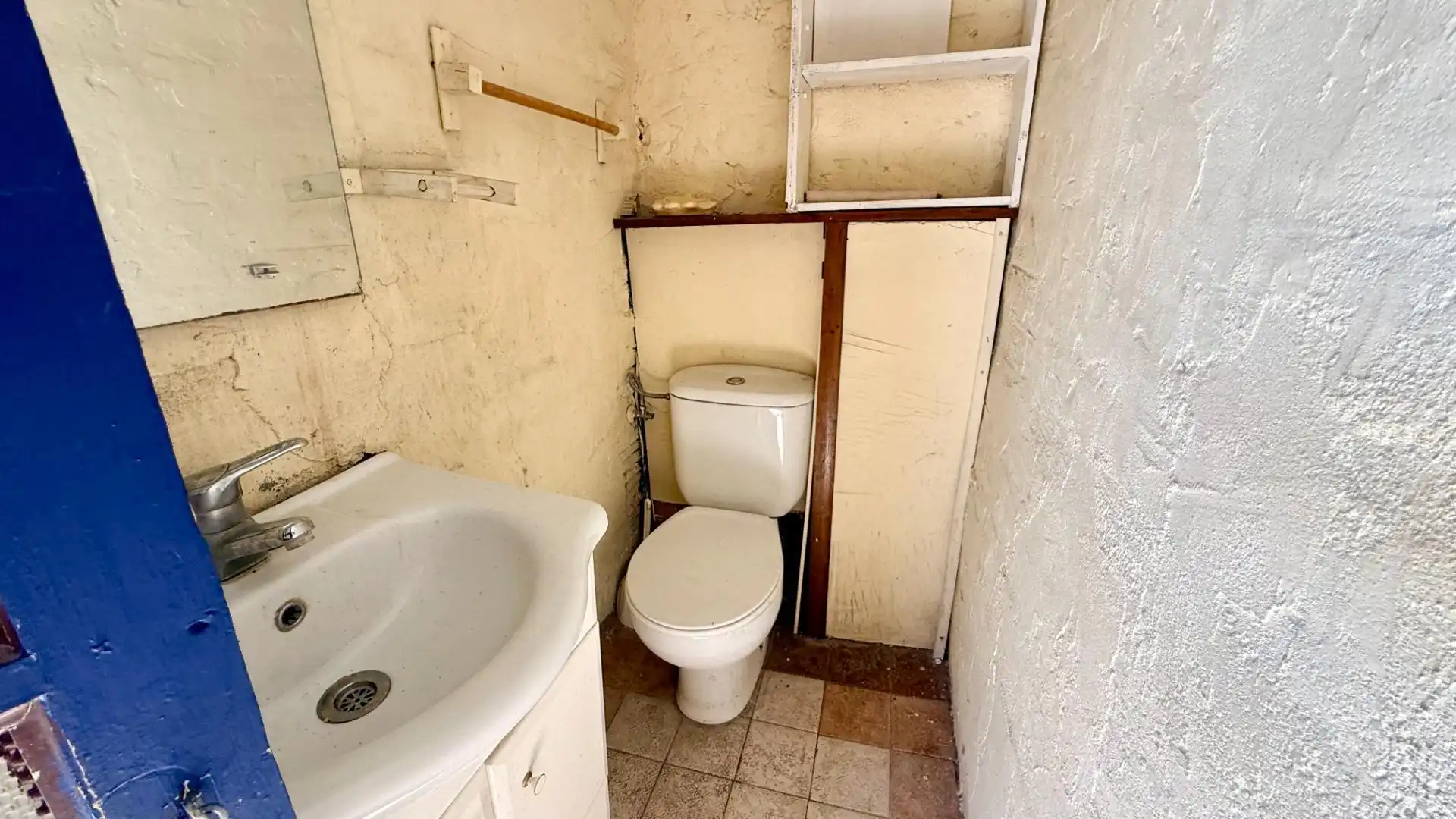 Bathroom of Houses for sale in Viloria  with Heating, Private garden and Furnished