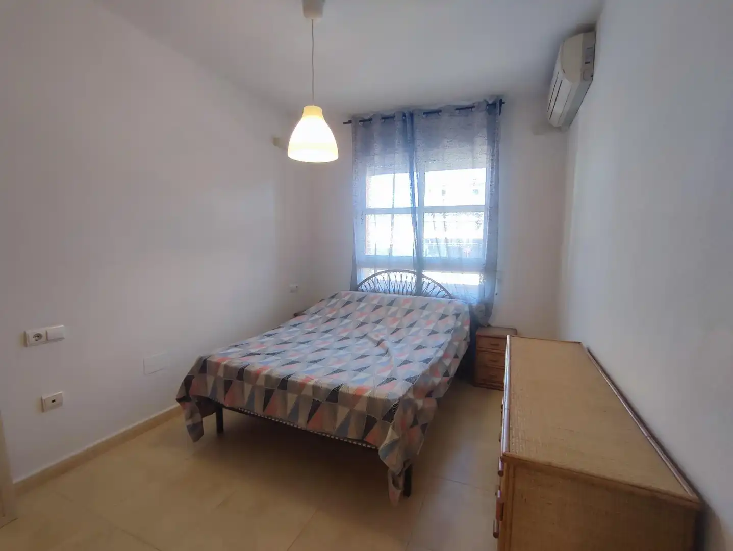 Dormitori de Apartament de lloguer en Murcia amb Terrassa, Traster i Balcó