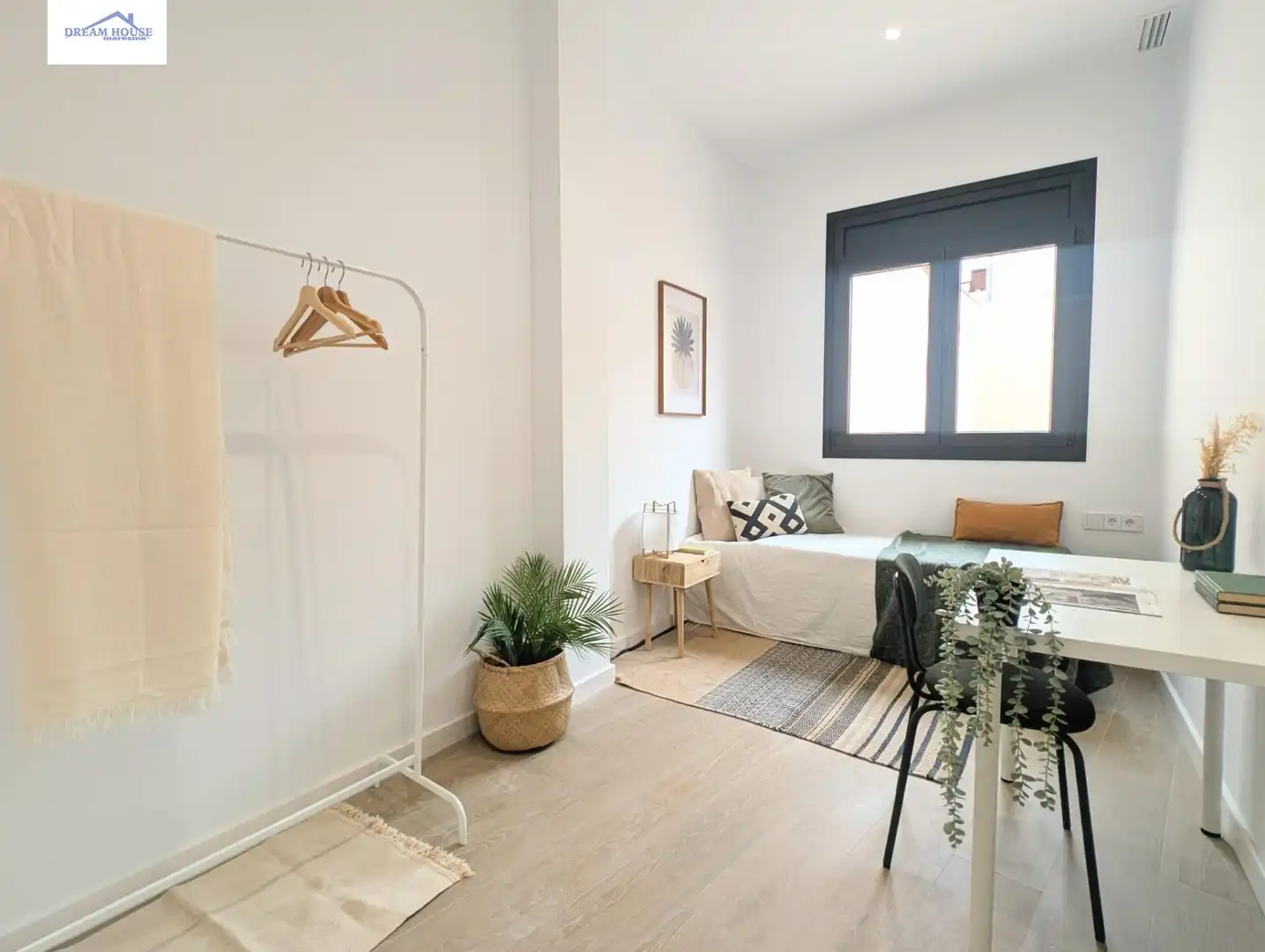 Habitación de Planta baja en venta en Mataró con Aire acondicionado, Calefacción y Terraza