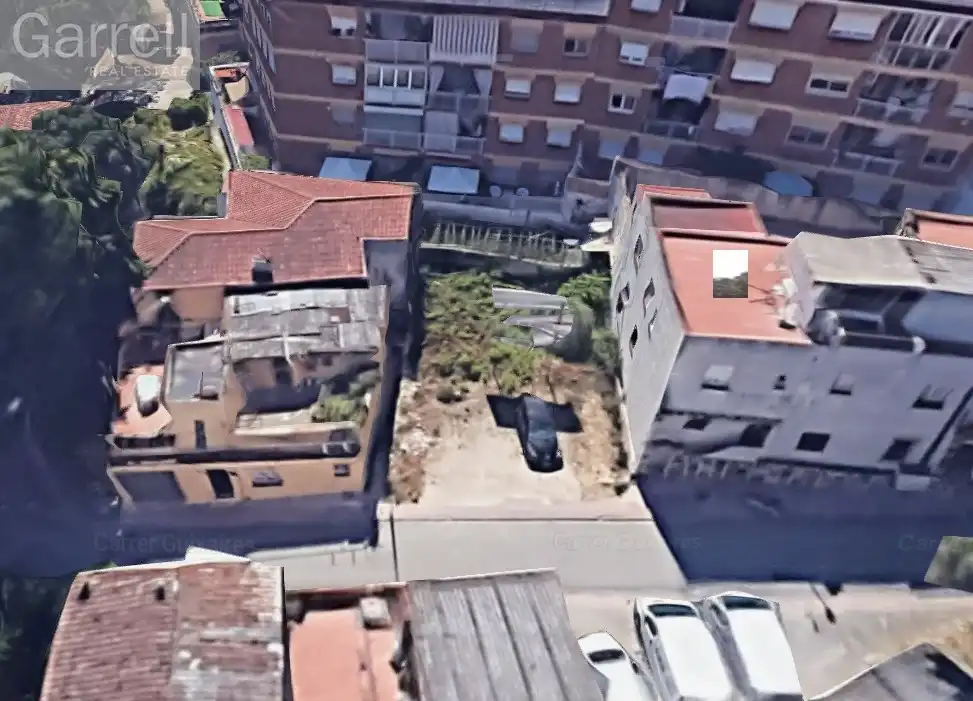 Terrenos y solares en venta en CL GUIXAIRES 
 LLORET DE MAR (GIRONA)