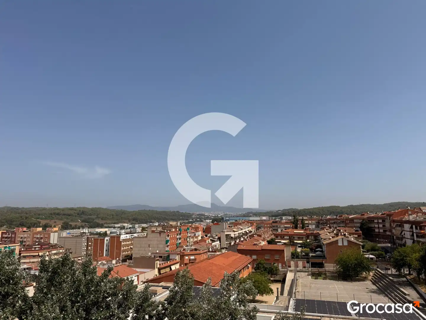 Vista exterior de Piso en venta en Rubí con Aire acondicionado, Calefacción y Terraza