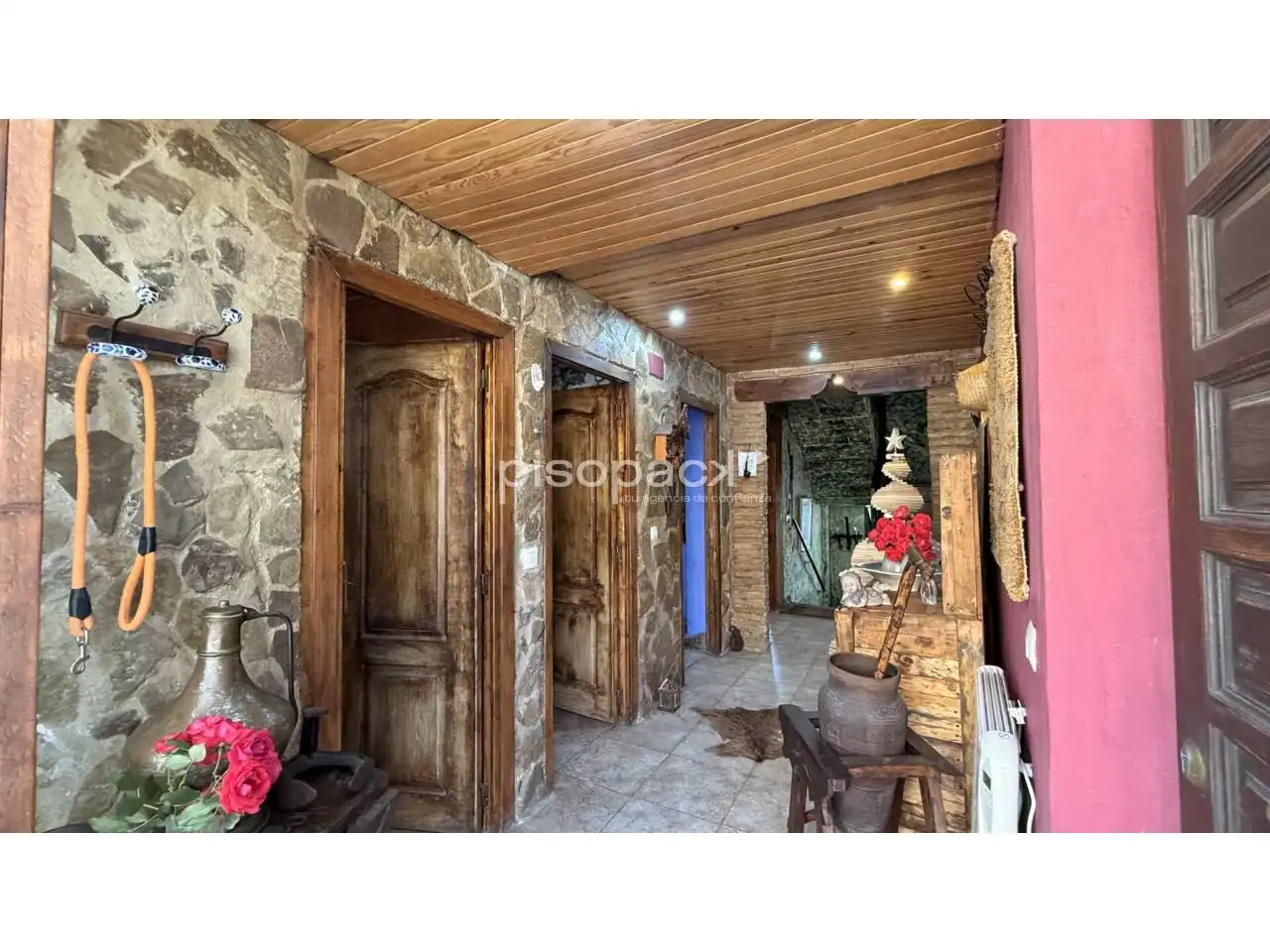 Casa o xalet en venda en Undués de Lerda amb Calefacció, Jardí privat i Parquet