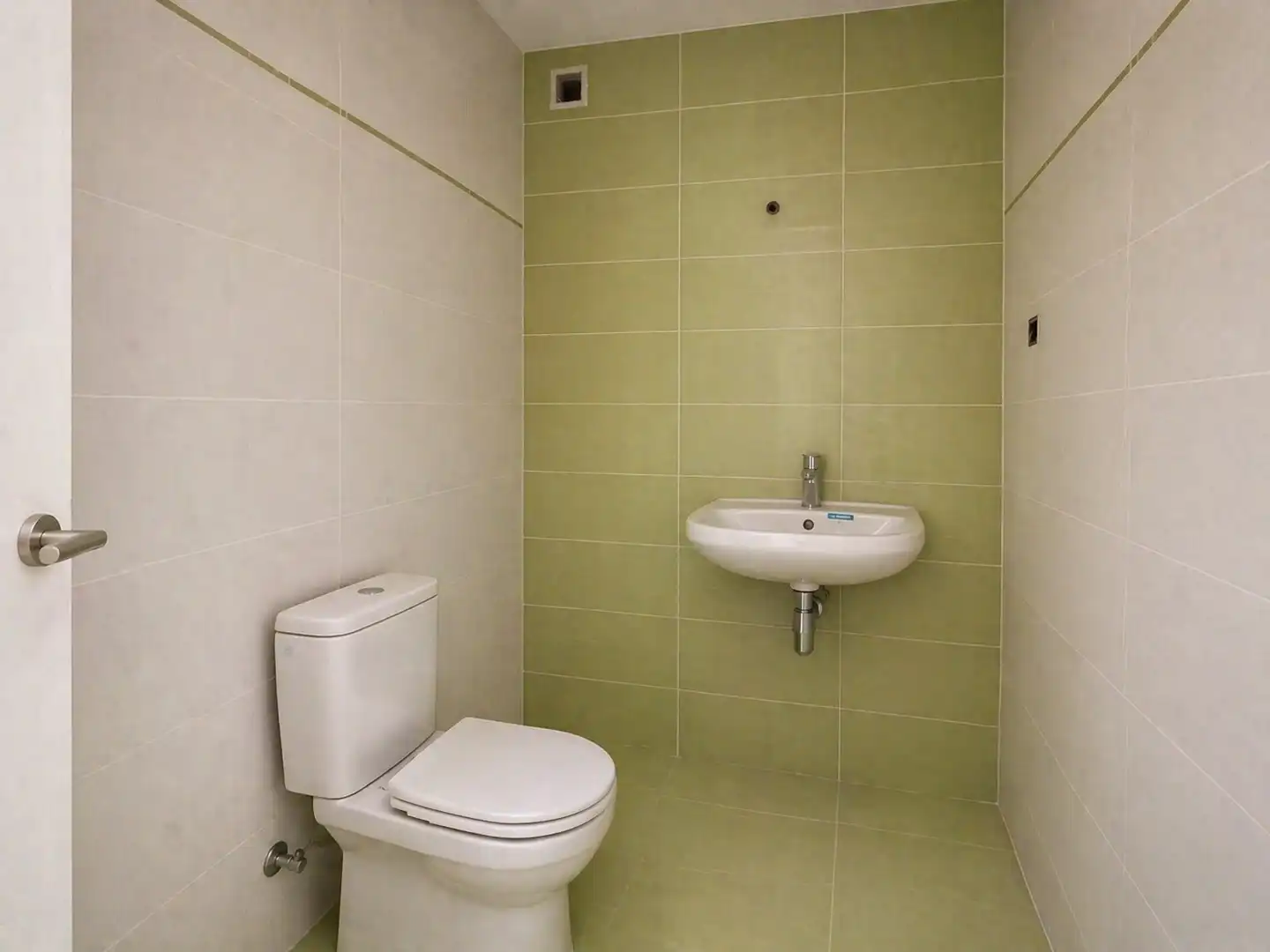 Baño de Apartamento en venta en Mont-roig del Camp con Aire acondicionado, Calefacción y Jardín privado