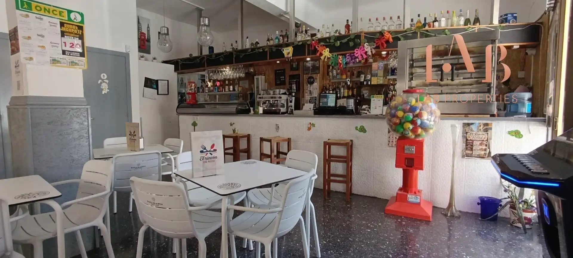 Commercial properties for rent in  Palma de Mallorca  with Air Conditioner and Furnished