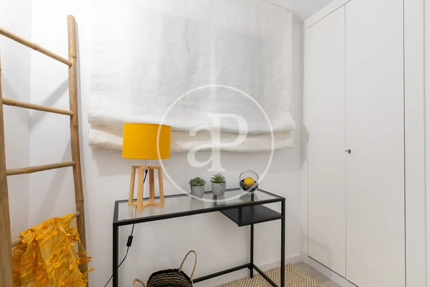 Schlafzimmer von Wohnung zum Verkauf in Barcelona mit Klimaanlage, Heizung und Terrasse