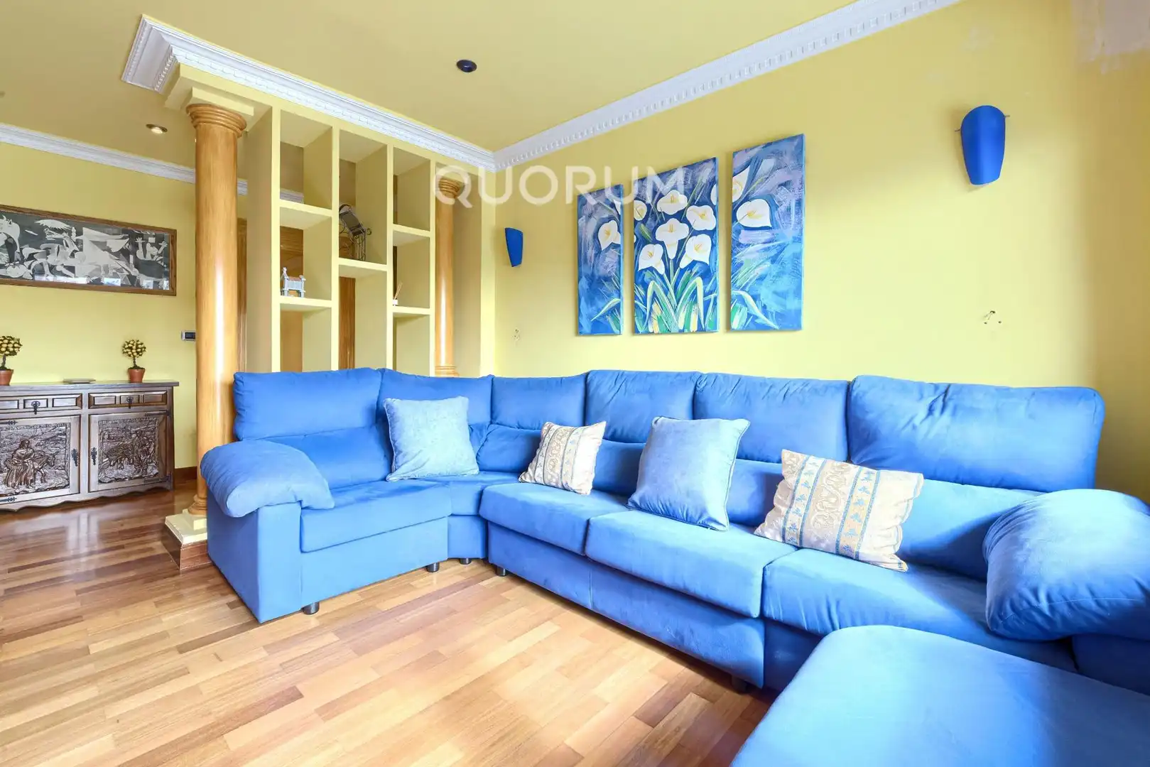 Living room of Flat for sale in Bilbao   with Heating, Storage room and Furnished