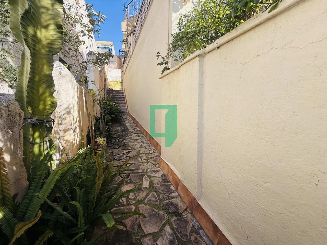 Exterior view of House or chalet for sale in Badalona  with Heating and Terrace