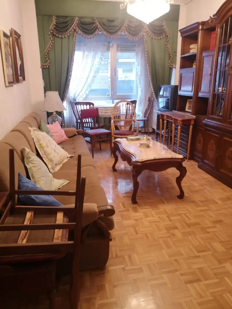 Sala de estar de Piso en venta en  Logroño con Calefacción, Amueblado y Horno
