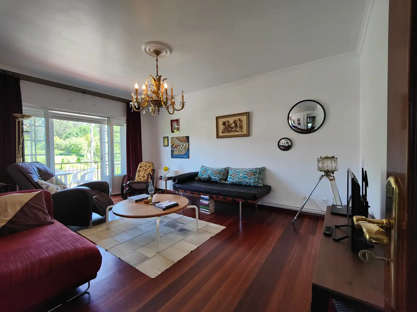 Sala de estar de Casa o chalet en venta en Rianxo con Calefacción, Jardín privado y Parquet
