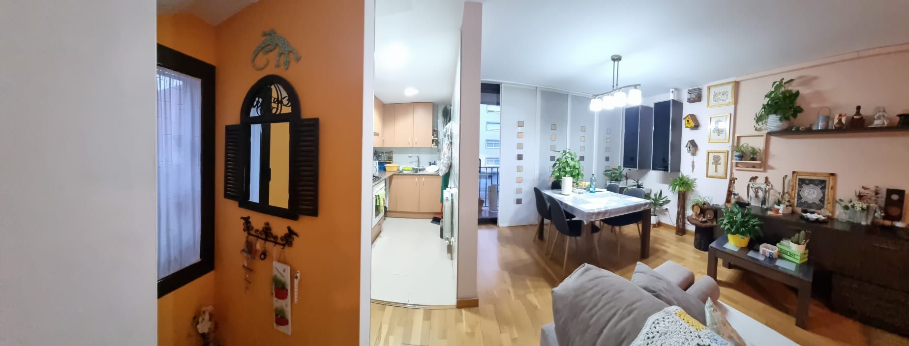 Cuina de Casa adosada en venda en Viladecans amb Calefacció, Parquet i Terrassa