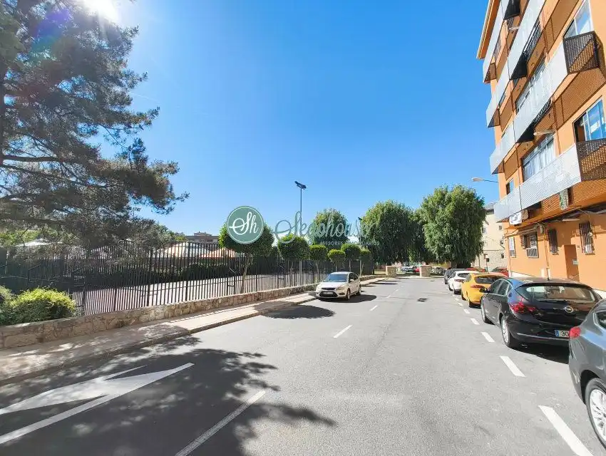 Parking de Piso en venta en Segovia con Calefacción, Parquet y Terraza