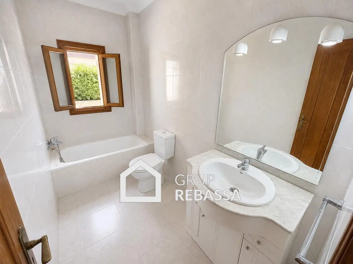 Bathroom of Flat for sale in Marratxí  with Heating and Balcony