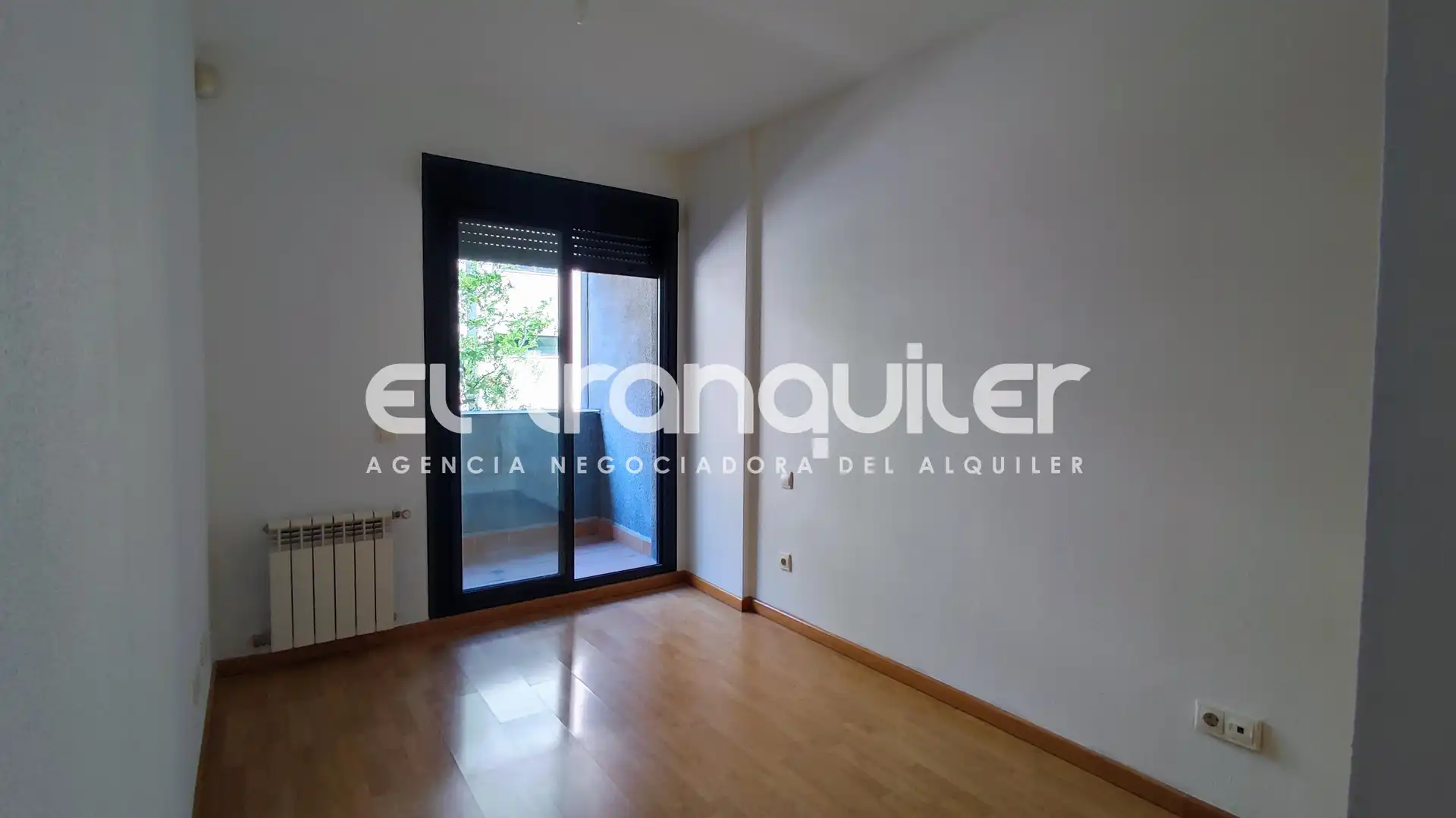 Flat for rent in Calle Tubas, Cuatro vientos