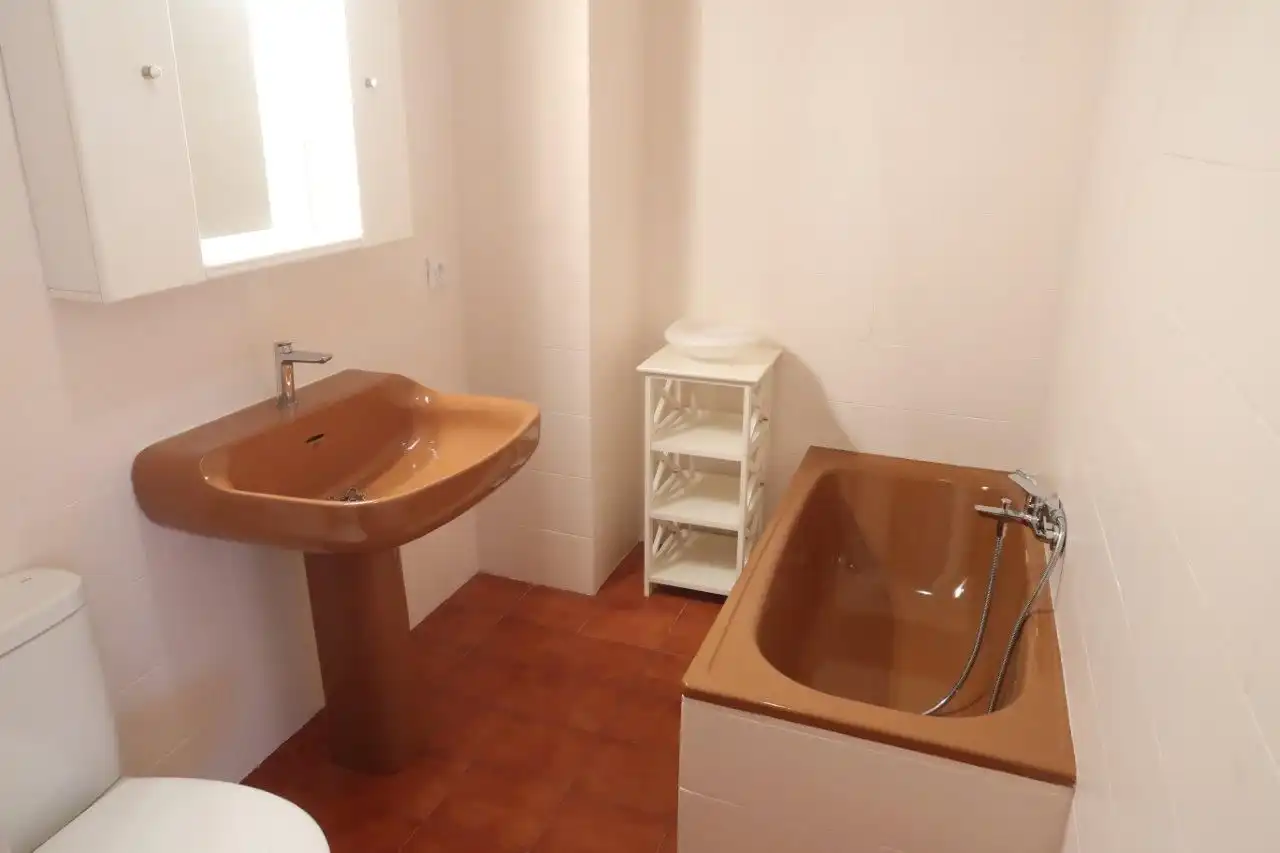 Bathroom of Flat for rent in A Coruña Capital   with Heating and Furnished