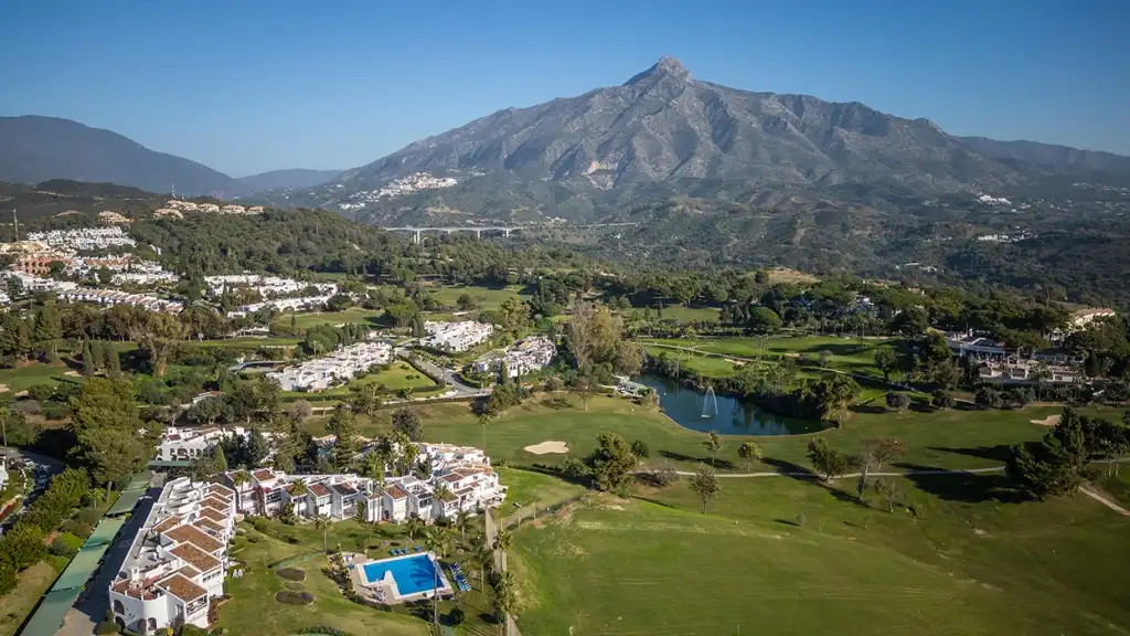 Ático con piscina en venta en Nueva Andalucía, imagen 28