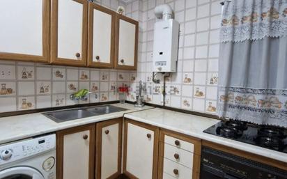 Cuina de Pis en venda en  Sevilla Capital amb Aire condicionat, Terrassa i Moblat