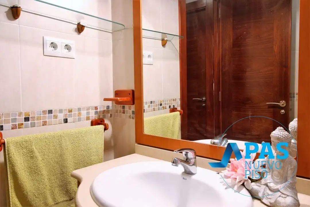 Baño de Piso en venta en Santander con Calefacción