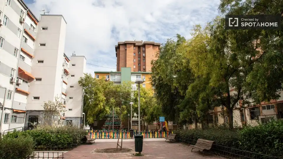 Exterior view of Flat for rent in Madrid  with Air Conditioner, Heating and Furnished