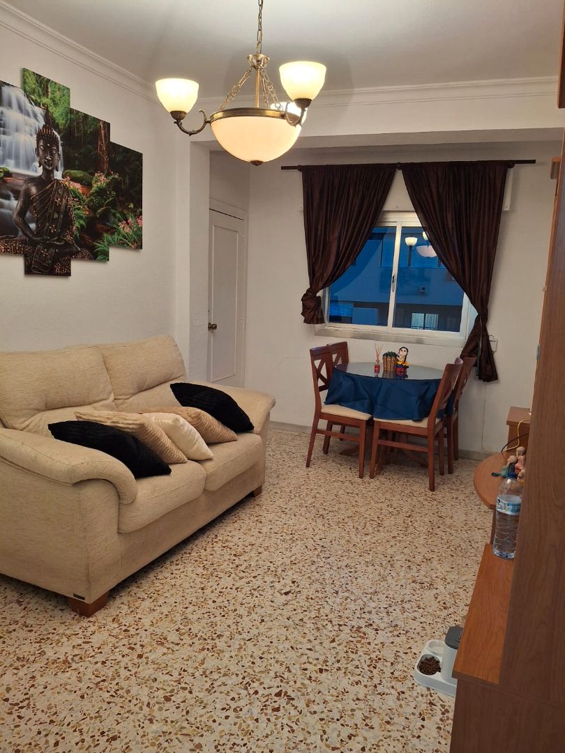 Sala d'estar de Pis en venda en  Almería Capital amb Terrassa i Moblat