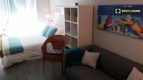 Foto 4 de Estudi per a compartir a El Poble Sec - Parc de Montjuïc, Barcelona