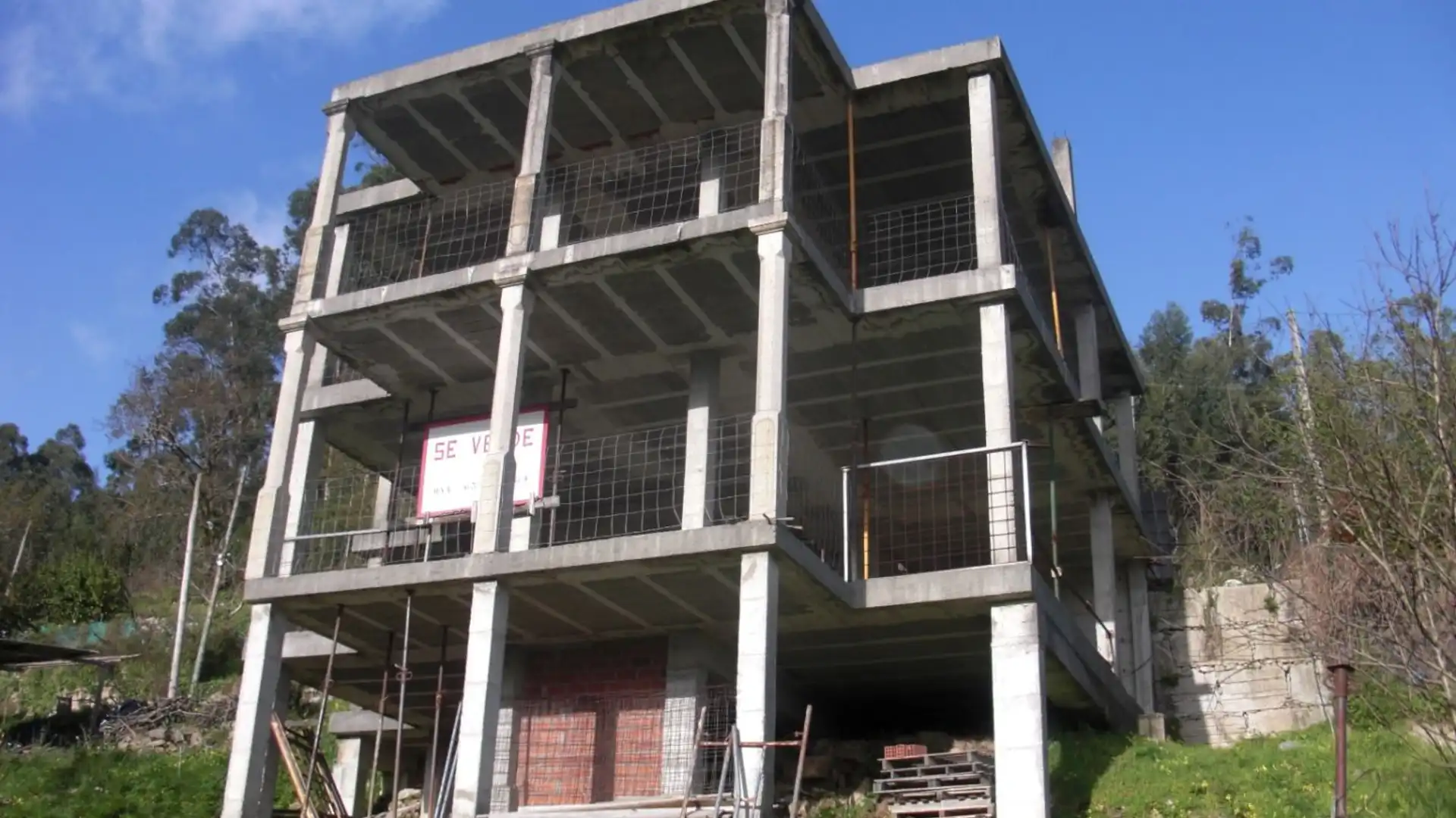 Vista exterior de Casa o xalet en venda en Moaña amb Calefacció, Jardí privat i Parquet