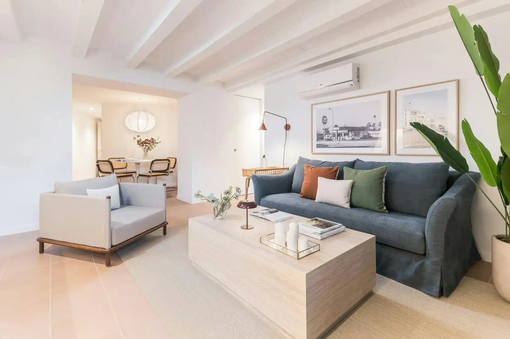 Living room of Flat for rent in Valencia  with Air Conditioner, Heating and Private garden